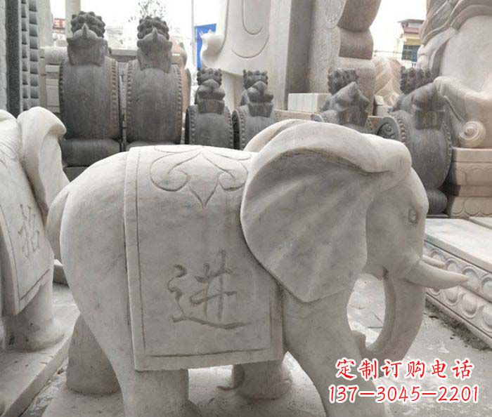 广西公园动物石雕小象
