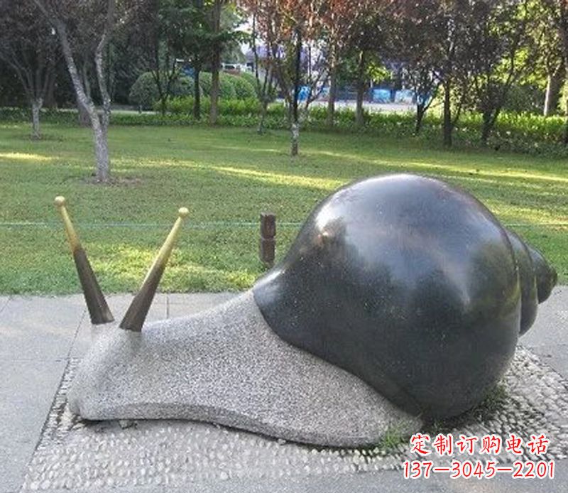 广西公园动物蜗牛景观石雕