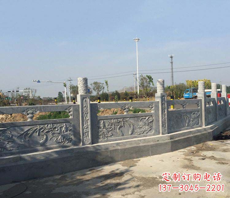 广西风格各异的精美公园仿古石栏板雕塑