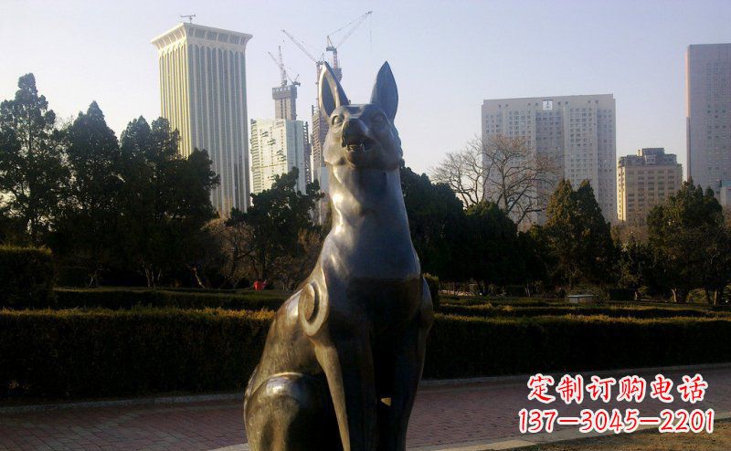广西公园狗动物铜雕
