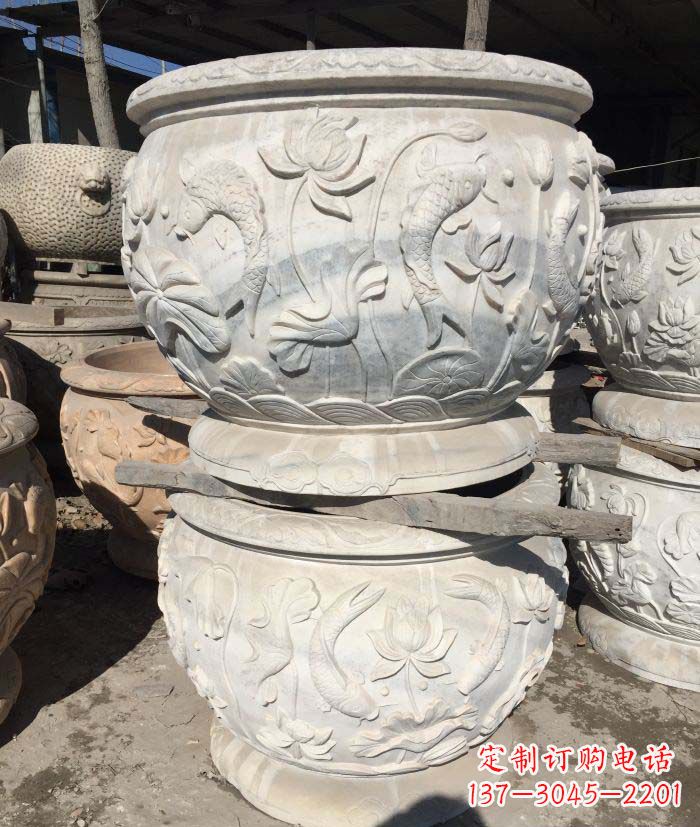 广西精美荷花雕塑 彰显优雅之美