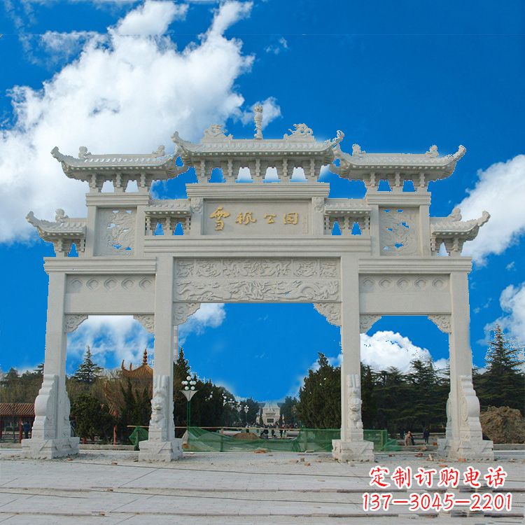 广西传承历史的精美汉白玉三门牌楼雕塑