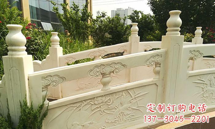 广西精美汉白玉石拱桥雕塑