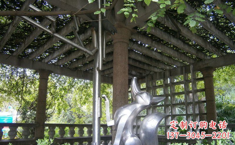 广西公园狐狸与乌鸦小品动物铜雕