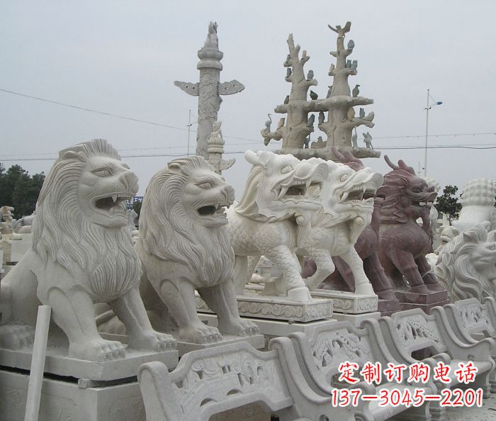 广西新中式金色狮子雕塑