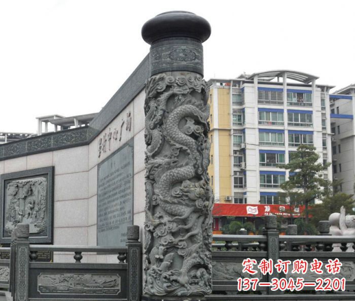广西公园景观仿古石雕龙柱