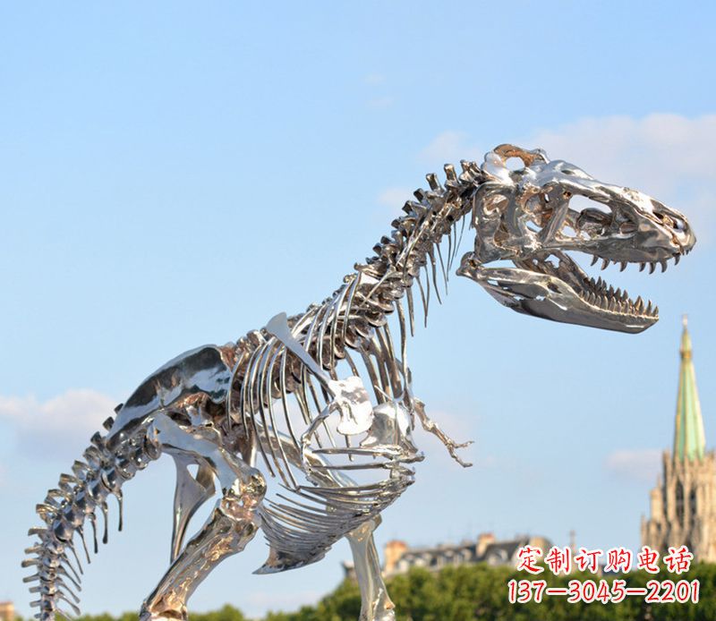 广西不锈钢恐龙雕塑展现自然之美