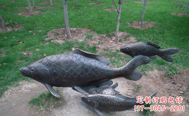 广西艺术记忆——公园装饰铜雕鲤鱼