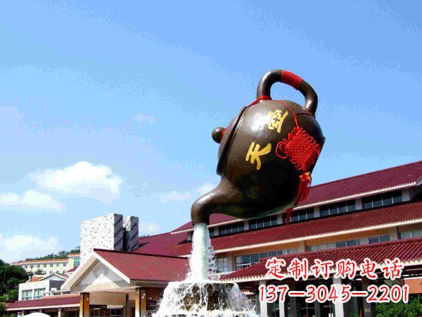 广西传统铜质茶壶雕塑