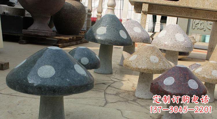 广西公园蘑菇石雕