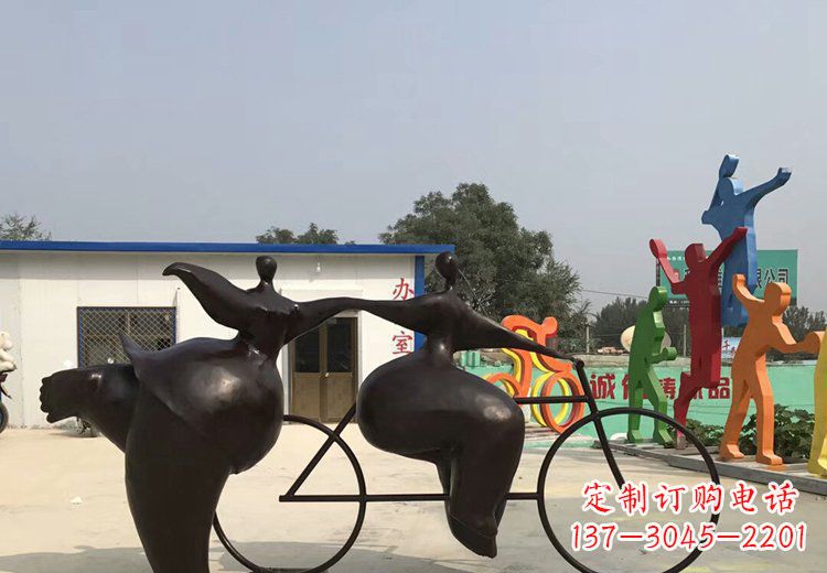 广西青春无悔,精致自行车雕塑