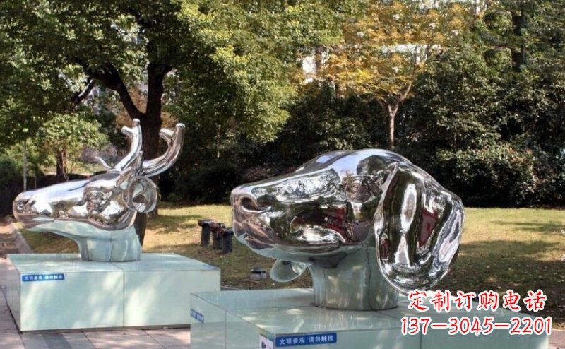 广西公园十二生肖头像不锈钢雕塑