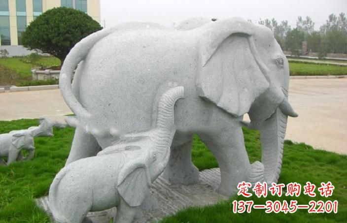 广西公园石雕母子大象
