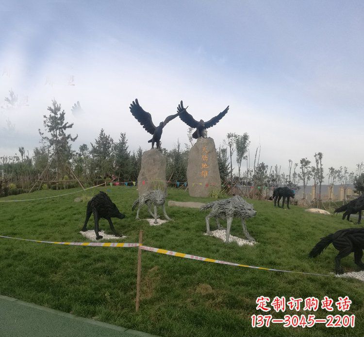 广西令人惊叹的老鹰雕塑