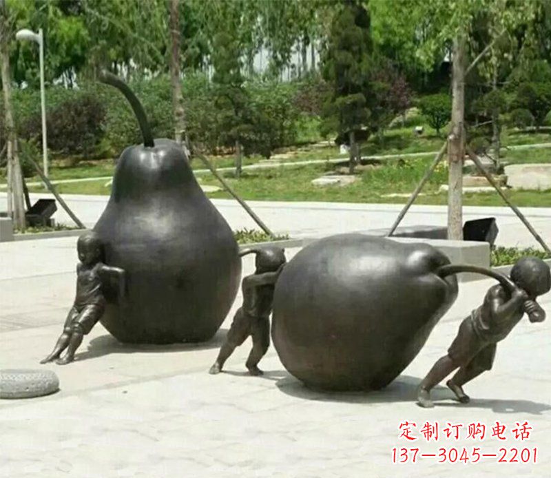 广西迷人的孩童铜雕