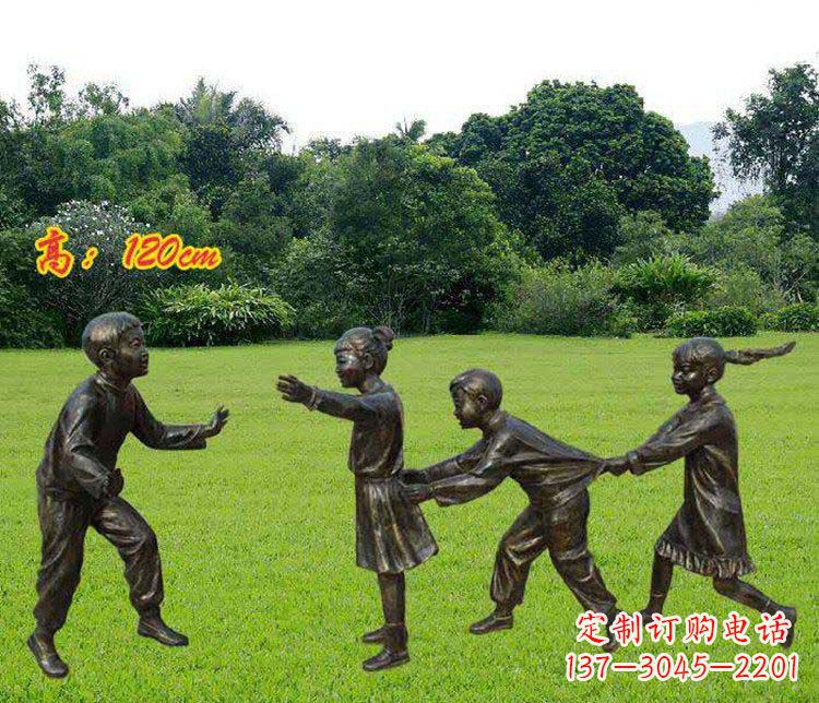 广西公园玩老鹰捉小鸡的儿童小品铜雕 (2)