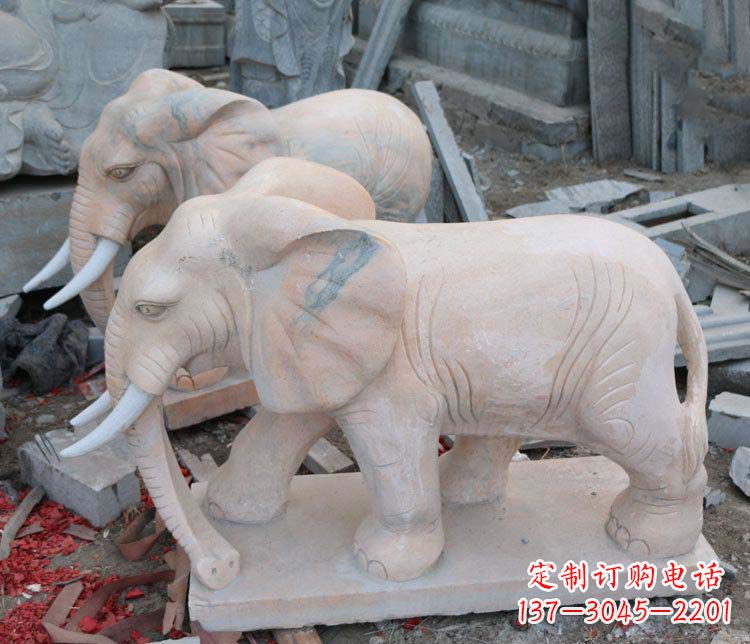 广西雕刻出令人感动的那头大象定制公园晚霞红大象动物石雕