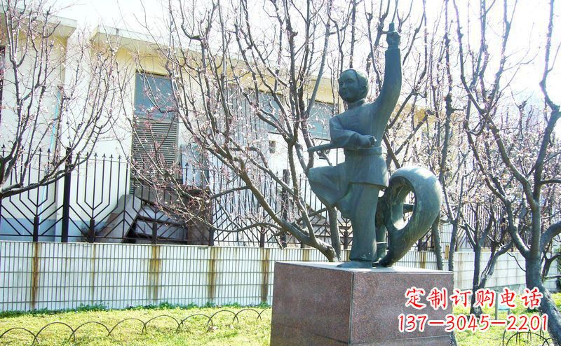 广西精致细腻的老人铜雕