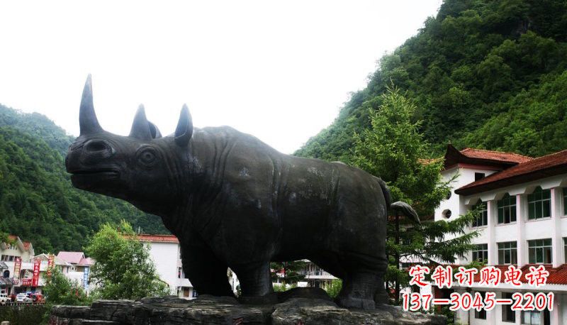 广西公园犀牛石雕