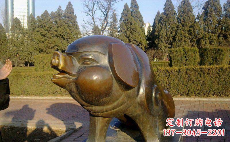 广西定制公园猪铜雕