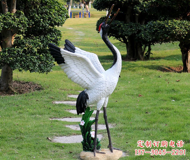 广西古典仙鹤雕塑,融入神秘风语
