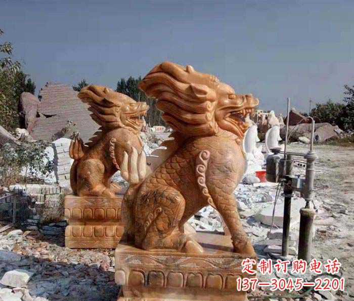广西精美绝伦,古典神兽晚霞红石雕麒麟