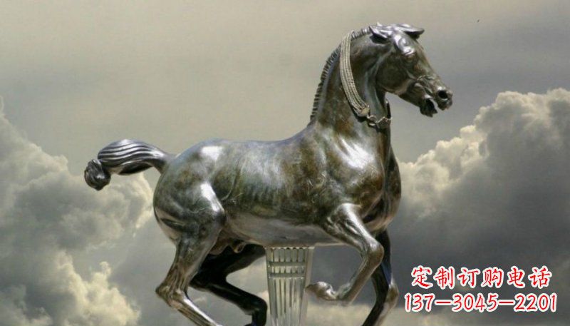 广西广场奔马景观铜雕
