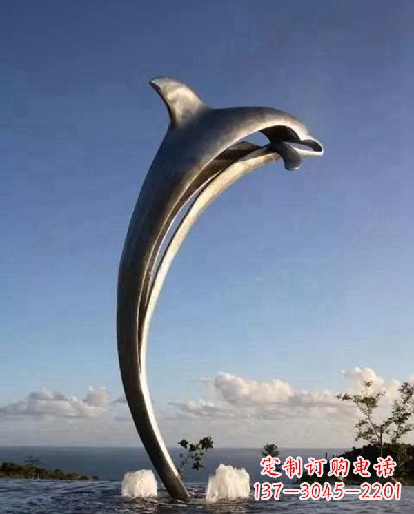广西精致雕刻,细腻传递—中领雕塑海豚雕塑