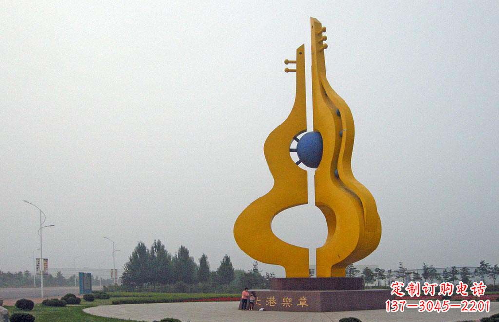 广西广场不锈钢抽象葫芦琵琶雕塑