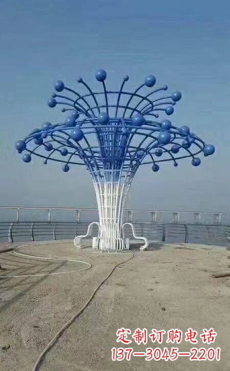 广西广场不锈钢抽象喷水鲸鱼