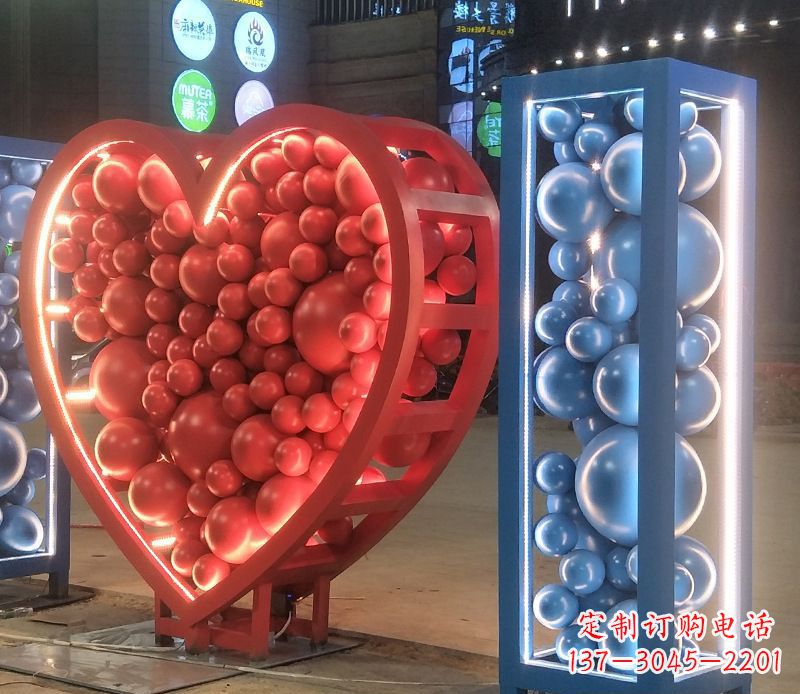 广西艺术级不锈钢字母雕塑