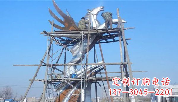 广西不锈钢飞马雕塑,给广场一个灵动之美
