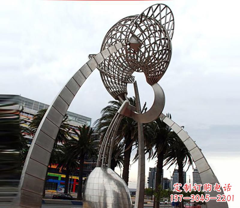 广西汇聚海洋精髓,深邃且富有艺术感的不锈钢海螺雕塑