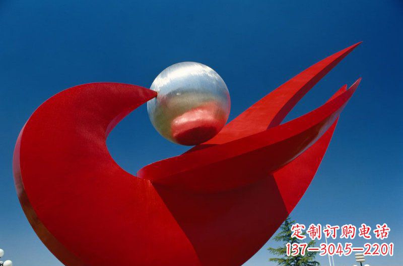 广西和平鸽雕塑:铸造和平与爱的象征