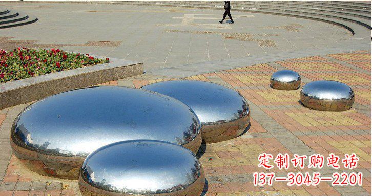 广西广场不锈钢镜面水滴雕塑 (2)