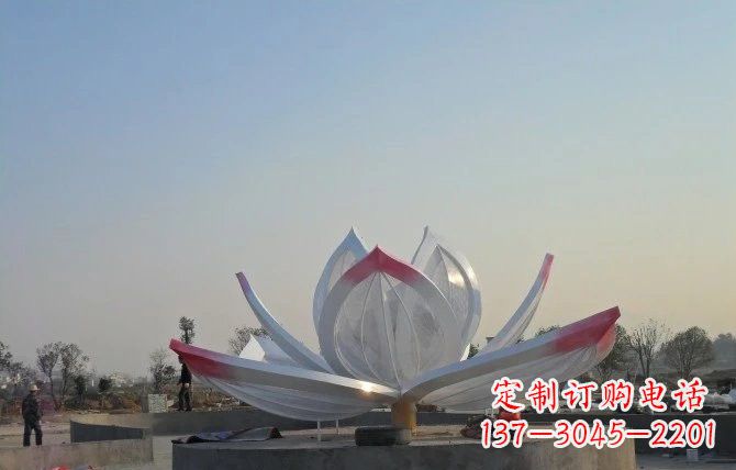 广西华丽的不锈钢莲花雕塑