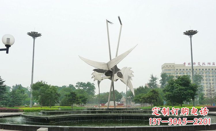广西极致之美,仙鹤雕塑展示现代精致生活
