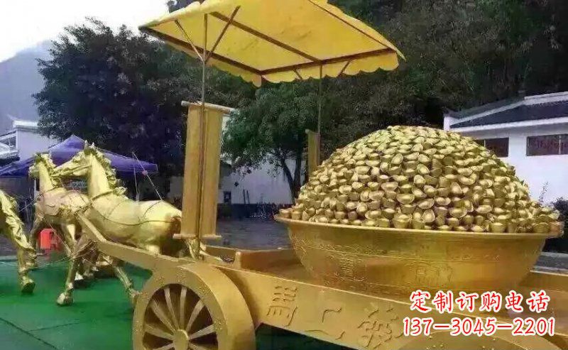 广西广场仿铜马拉车玻璃钢景观雕塑