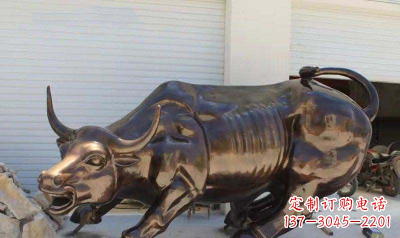 广西广场华尔街铜牛动物铜雕