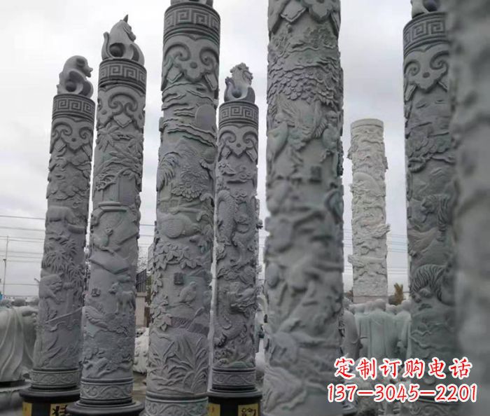 广西中领雕塑:12生肖石柱——精致美观的雕塑定制