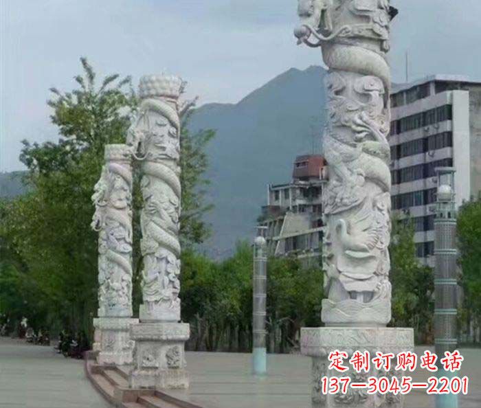广西定制精美的盘龙柱石雕