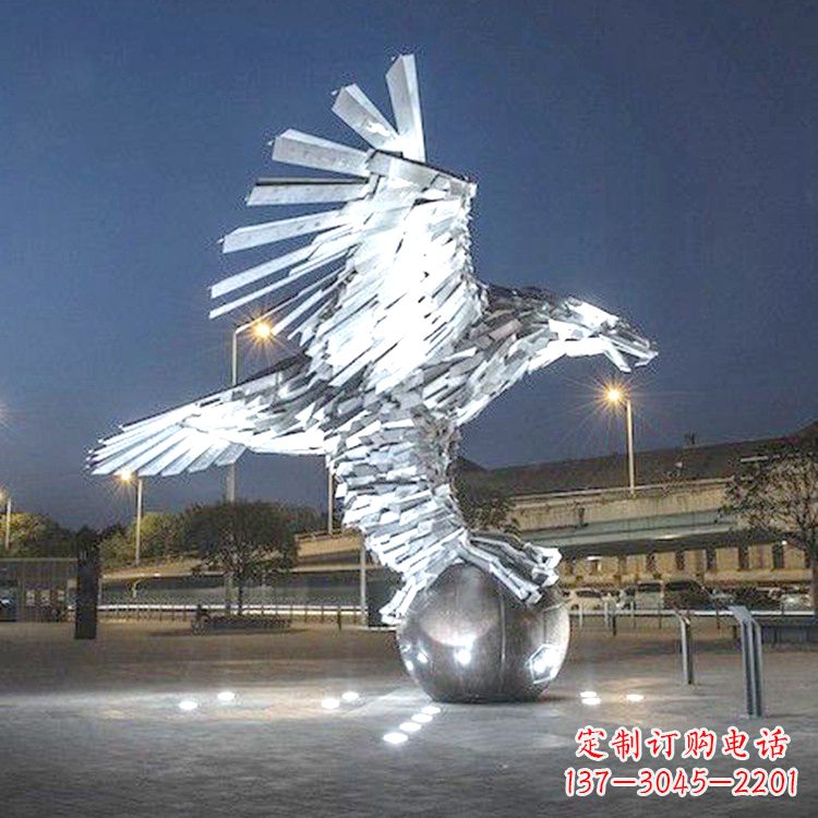 广西广场老鹰不锈钢景观雕塑