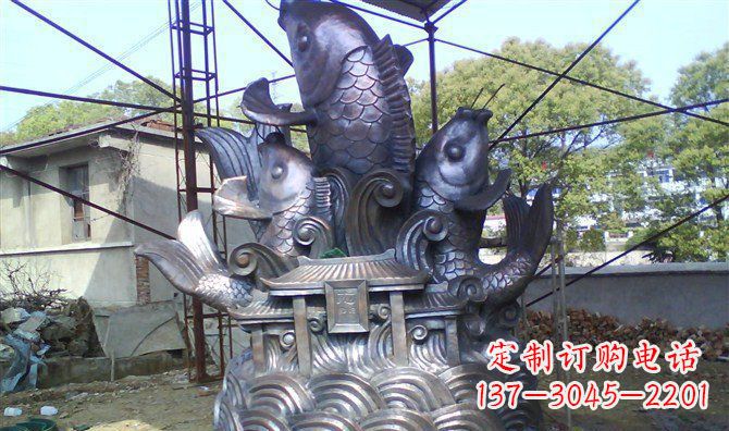 广西广场鲤鱼跃龙门景观铜雕