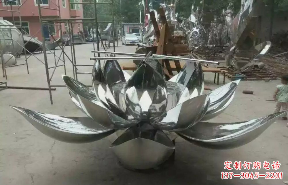 广西精致独特的莲花不锈钢雕塑