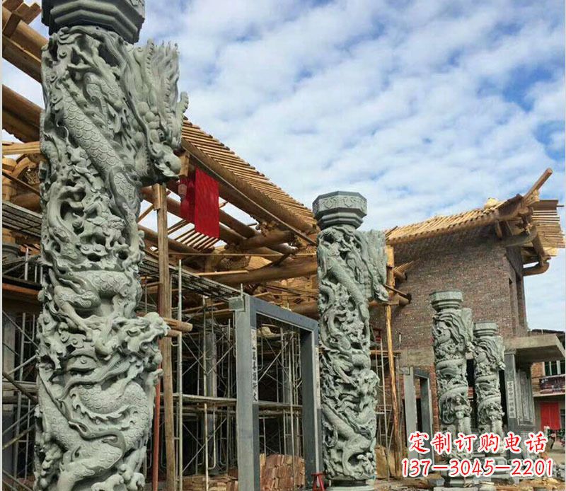 广西高雅大气的龙柱石雕
