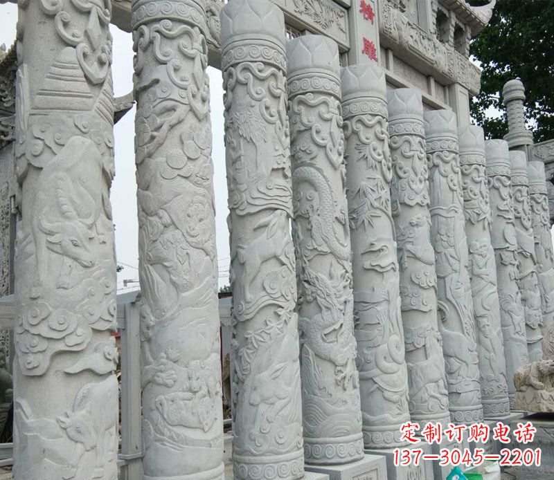 广西中领雕塑:专业定制十二生肖石柱景观石雕