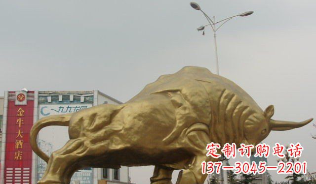 广西广场拓荒牛铜牛铜雕 (2)