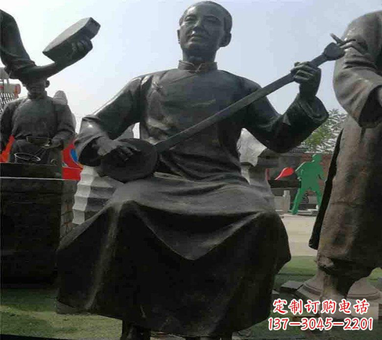 广西广场铜雕拉二胡先生人物雕塑
