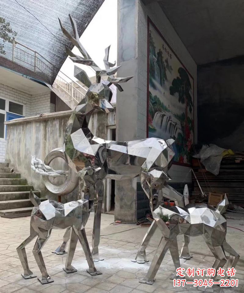 广西精致鹿形不锈钢雕塑