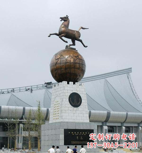 广西世界地球铜雕,完美展现地球的神秘与美丽